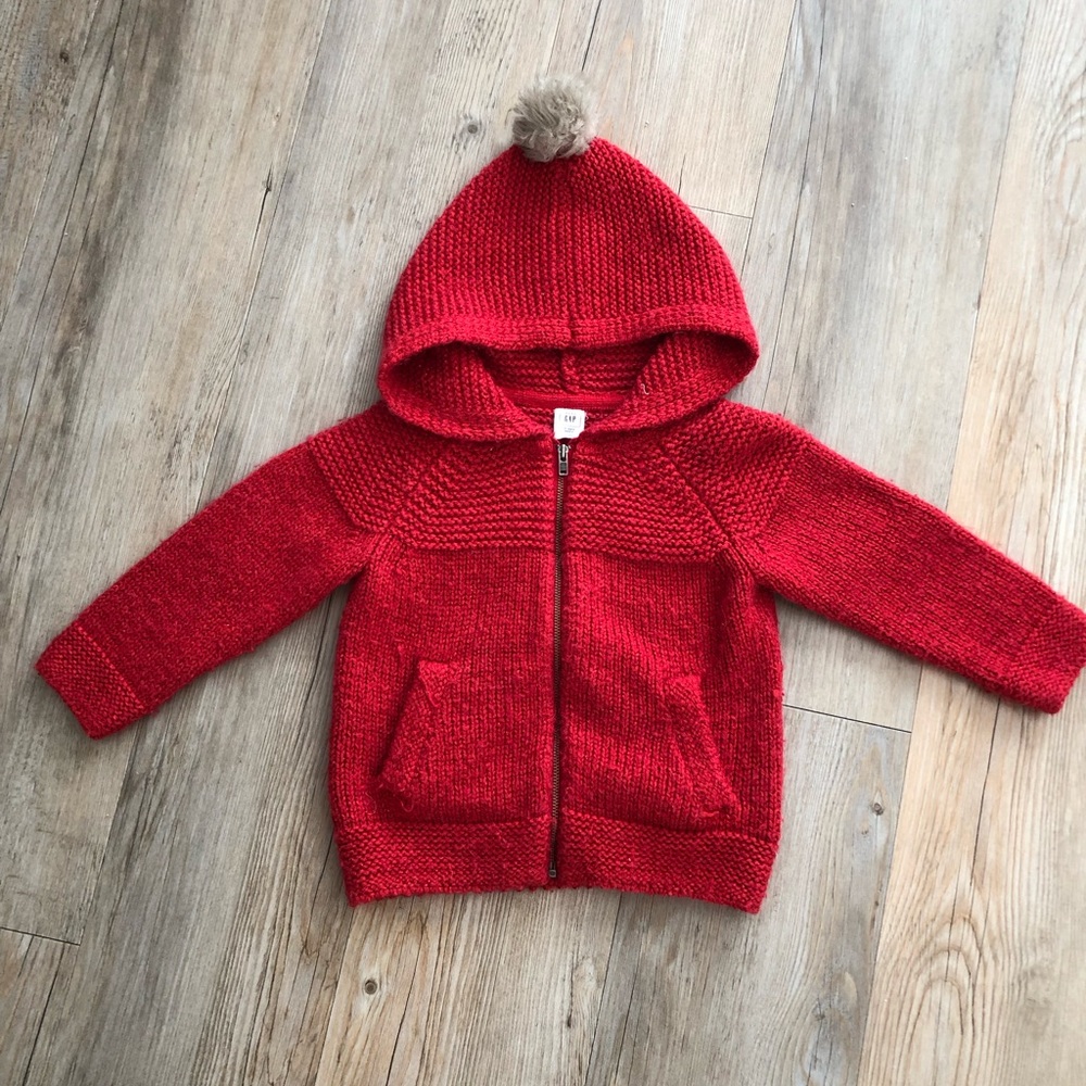 GAP SWEATER